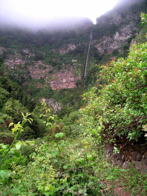 Hermigua-waterfall